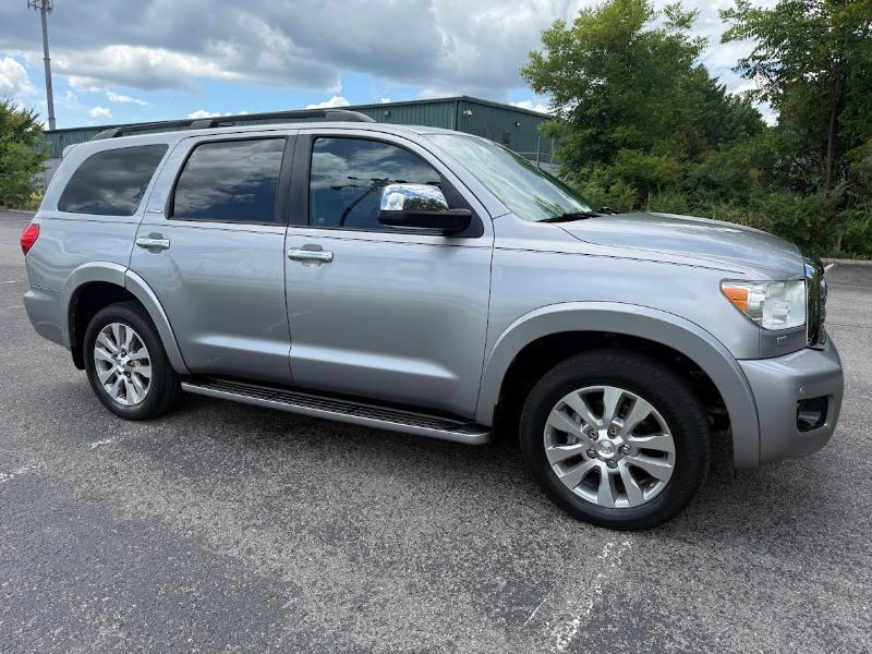 Toyota Sequoia Limited 4WD FFV 2012