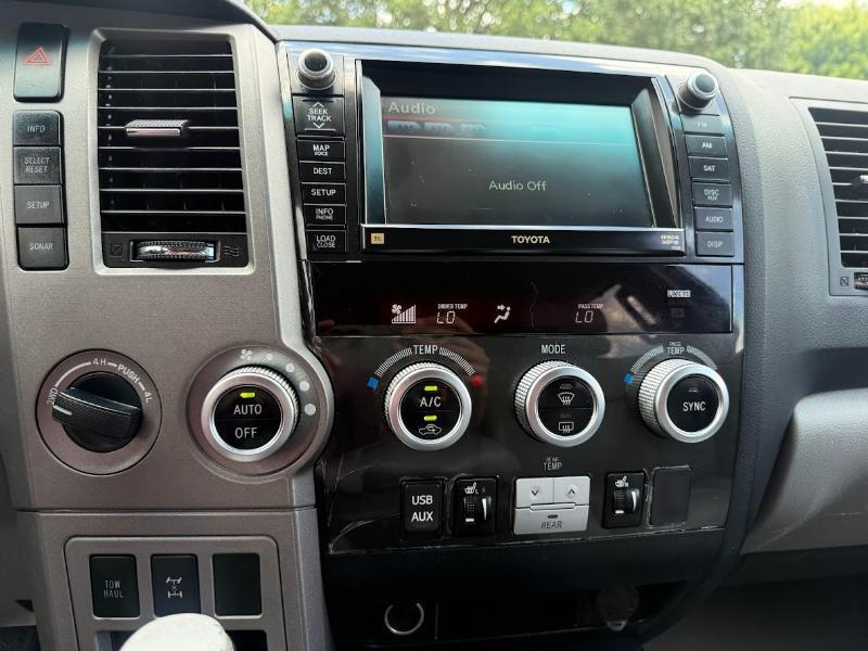Toyota Sequoia Limited 4WD FFV 2012