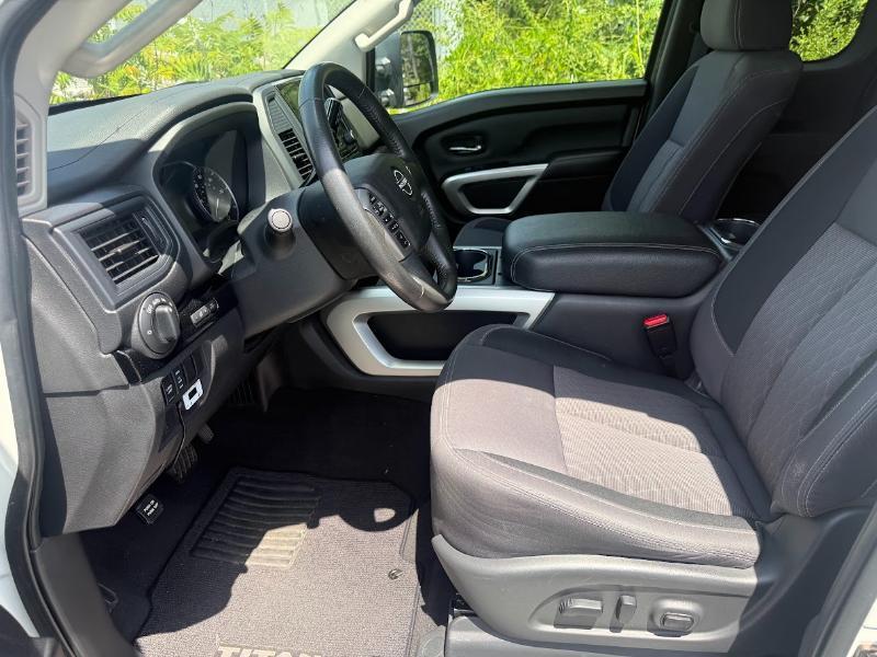 Nissan Titan SV King Cab 4WD 2024
