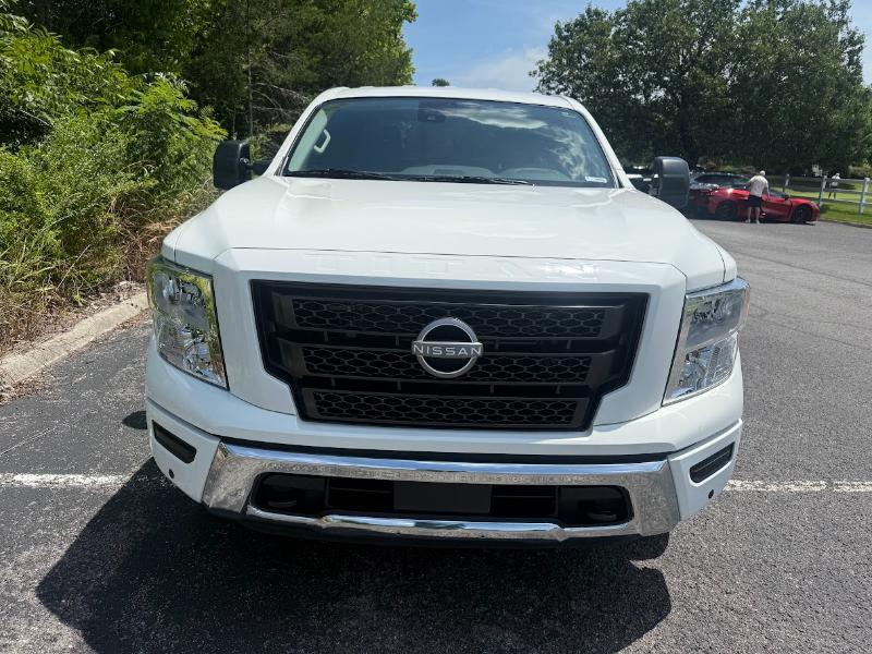 Nissan Titan SV King Cab 4WD 2024