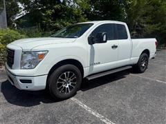 2024 Nissan Titan 