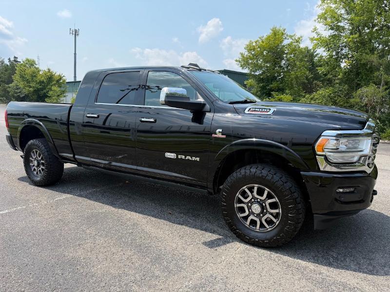 RAM 2500 Longhorn Mega Cab 4WD 2022
