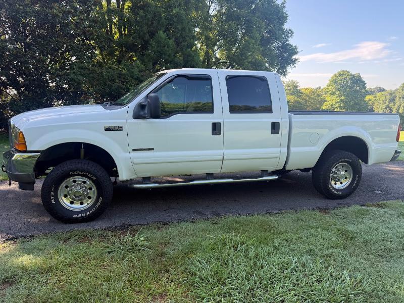 Ford F-250 SD XL Crew Cab Short Bed 4WD 2001