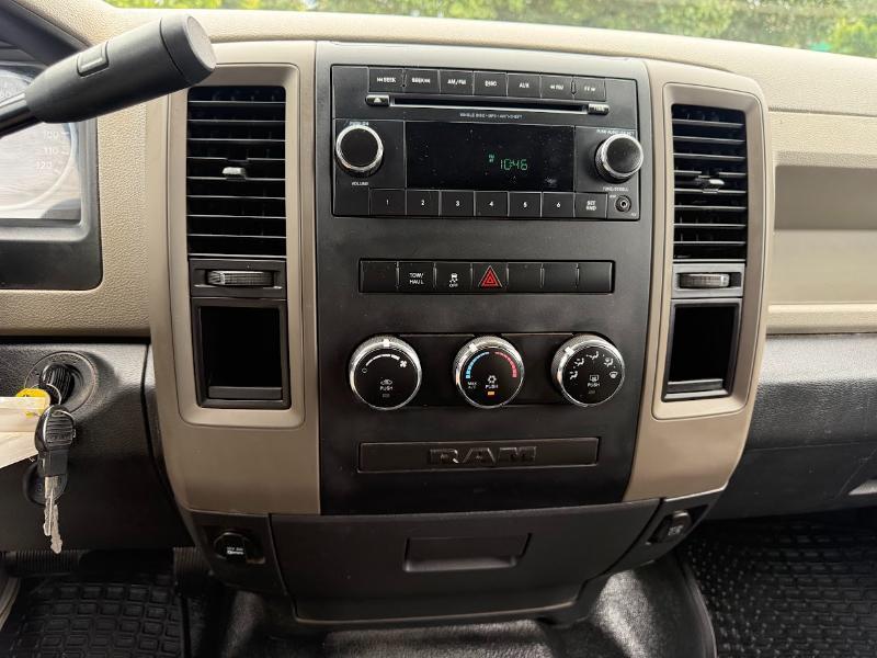 RAM 1500 ST Crew Cab 2WD 2012
