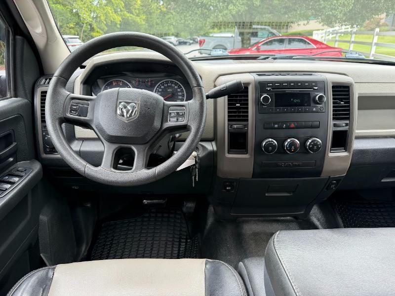 RAM 1500 ST Crew Cab 2WD 2012