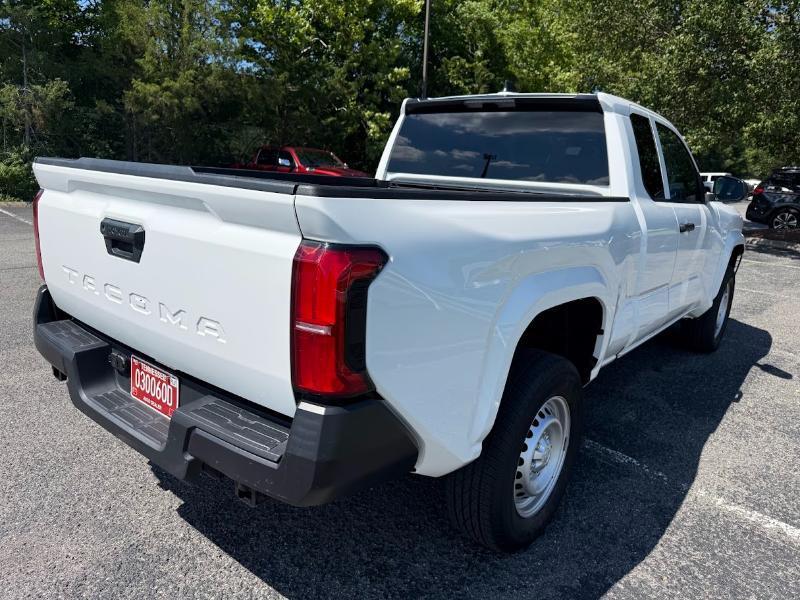 Toyota Tacoma SR5 Xtracab 2WD 2024