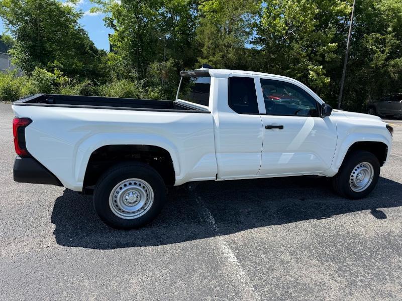 Toyota Tacoma SR5 Xtracab 2WD 2024