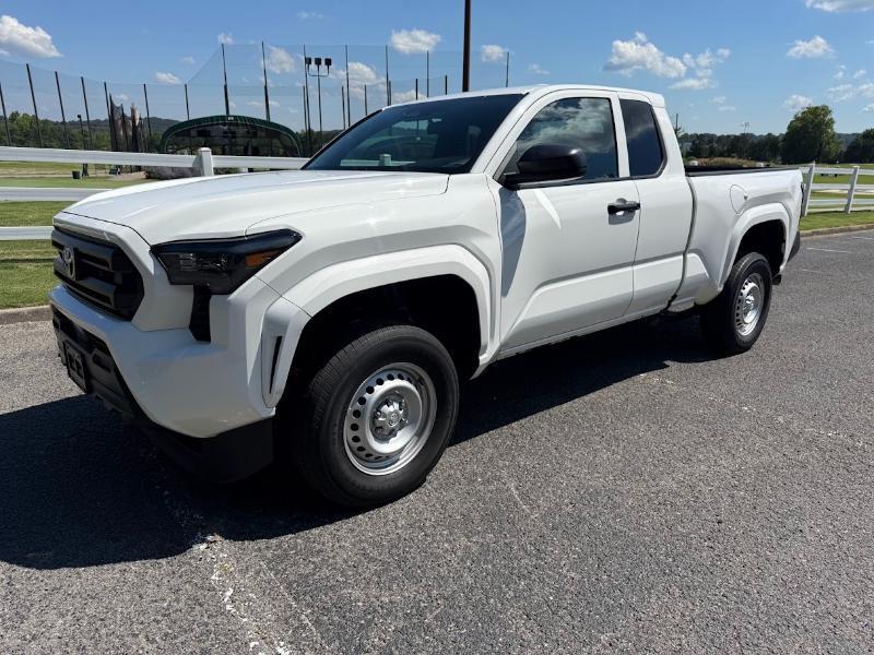 Toyota Tacoma SR5 Xtracab 2WD 2024