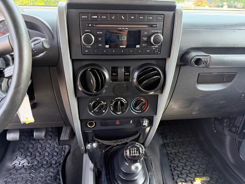 Jeep Wrangler Sport 4WD 2010
