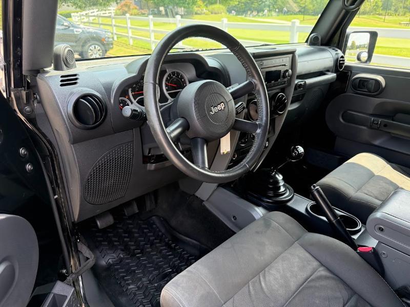 Jeep Wrangler Sport 4WD 2010