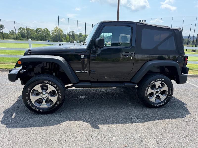 Jeep Wrangler Sport 4WD 2010
