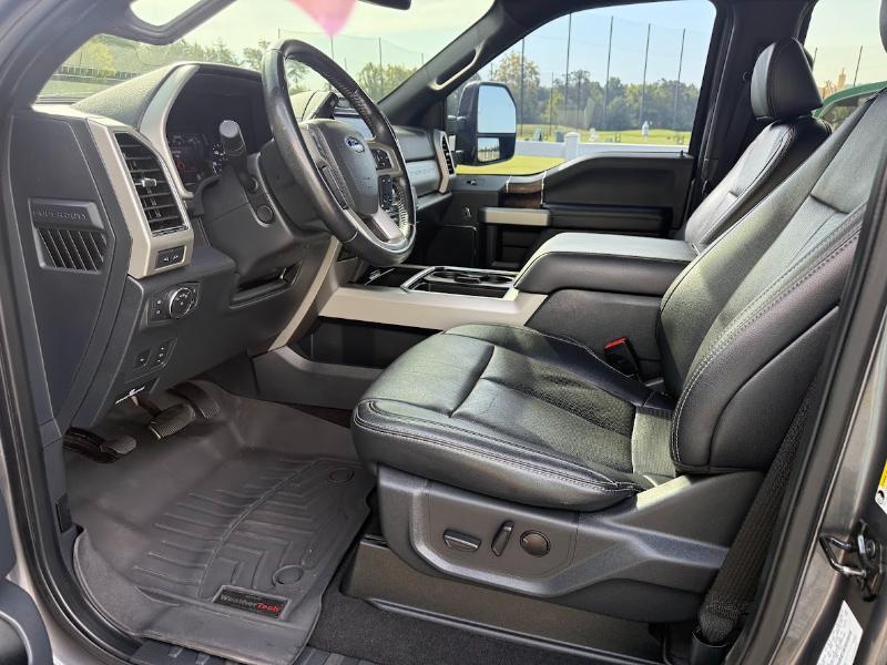 Ford F-250 SD Lariat Crew Cab Short Bed 4WD 2022