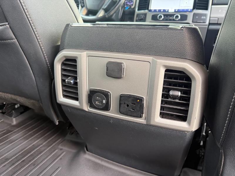 Ford F-250 SD Lariat Crew Cab Short Bed 4WD 2022