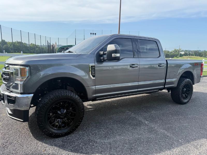 Ford F-250 SD Lariat Crew Cab Short Bed 4WD 2022