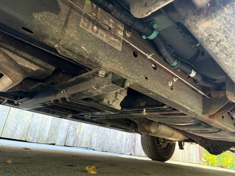 Chevrolet Suburban 2500 4WD LS 2011