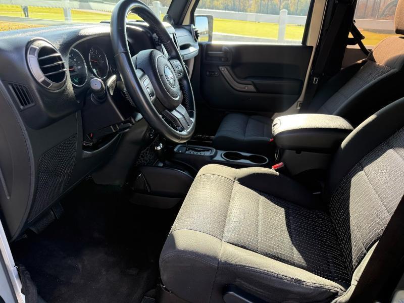 Jeep Wrangler Sport 4WD 2011