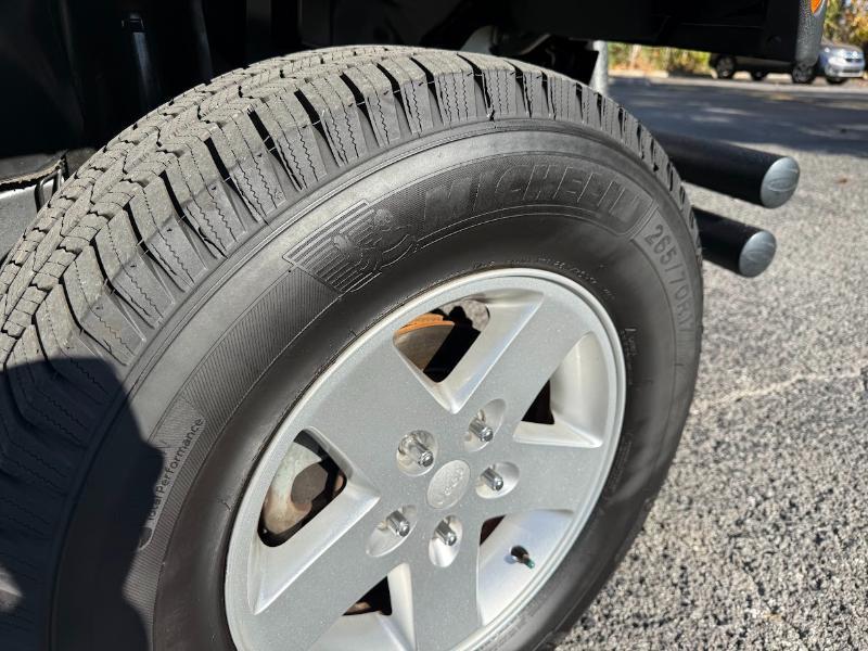 Jeep Wrangler Sport 4WD 2011