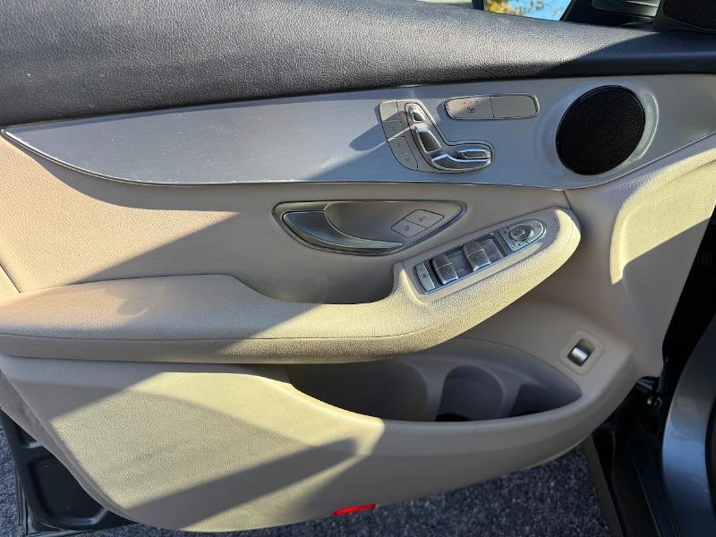 Mercedes-Benz GLC-Class GLC300 4MATIC 2017