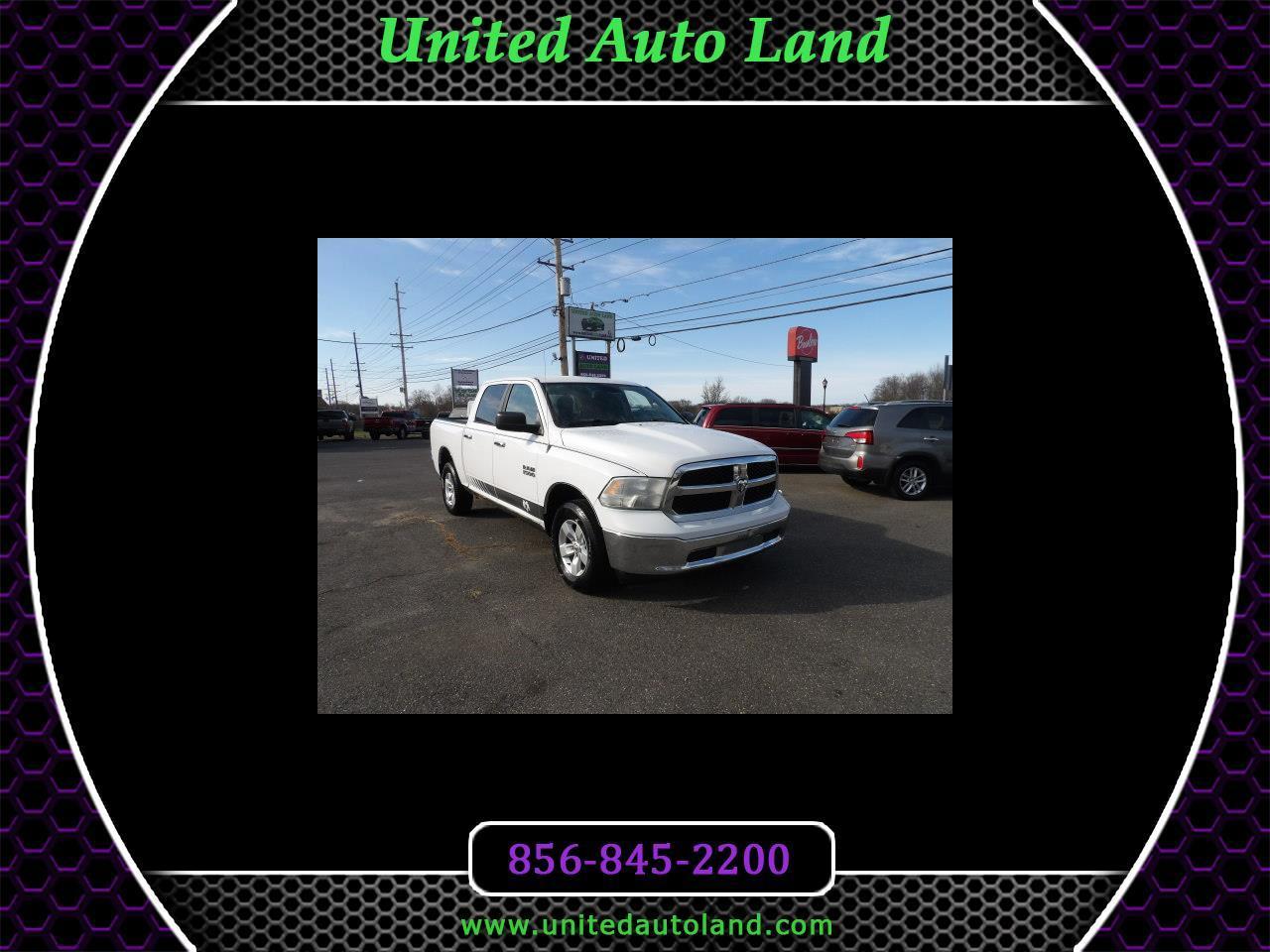 RAM 1500 4WD Crew Cab 140.5" SLT 2013