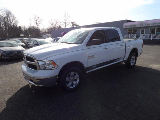 RAM 1500 4WD Crew Cab 140.5" SLT 2013