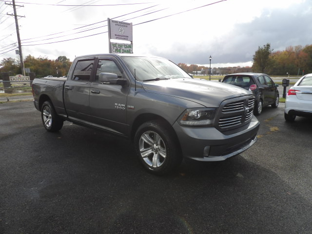 RAM 1500 4WD Crew Cab 149" Sport 2013 RAM 1500 4WD Crew Cab 149" Sport 2013
