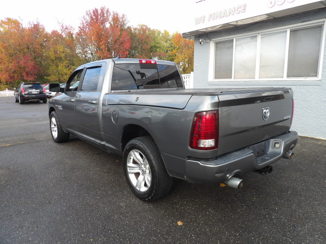 RAM 1500 4WD Crew Cab 149" Sport 2013 RAM 1500 4WD Crew Cab 149" Sport 2013