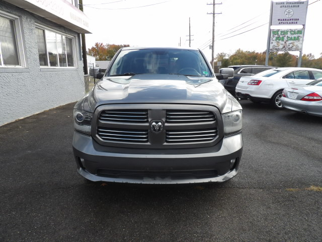 RAM 1500 4WD Crew Cab 149" Sport 2013 RAM 1500 4WD Crew Cab 149" Sport 2013