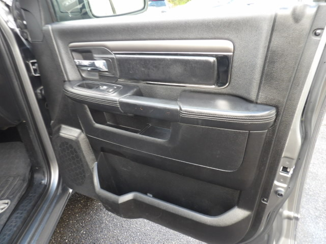 RAM 1500 4WD Crew Cab 149" Sport 2013 RAM 1500 4WD Crew Cab 149" Sport 2013