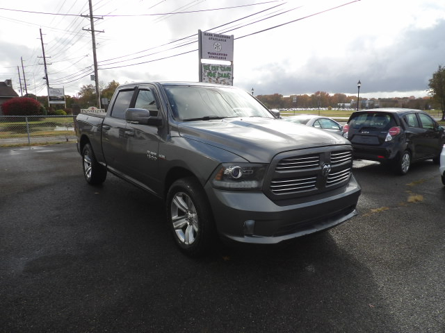 RAM 1500 4WD Crew Cab 149" Sport 2013
