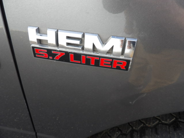 RAM 1500 4WD Crew Cab 149" Sport 2013