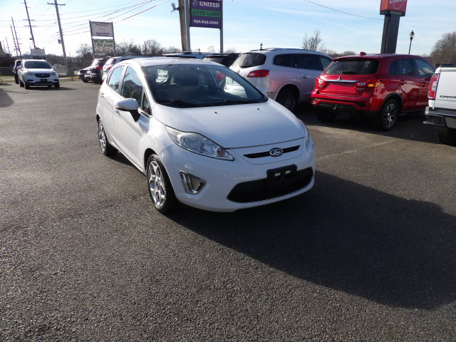 Ford Fiesta 5dr HB SES 2012