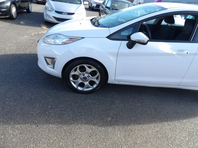 Ford Fiesta 5dr HB SES 2012