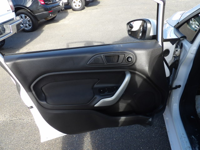 Ford Fiesta 5dr HB SES 2012