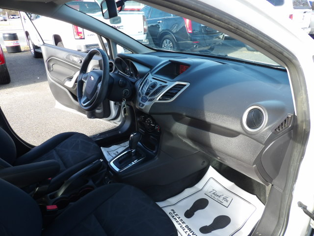 Ford Fiesta 5dr HB SES 2012