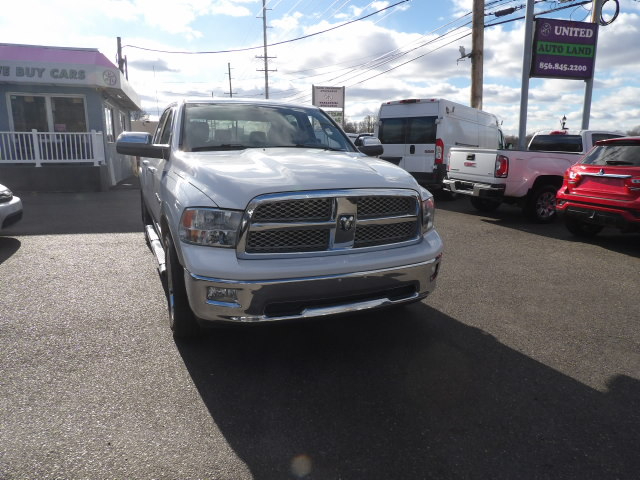 Dodge Ram 1500 4WD Crew Cab 140.5" Laramie 2010