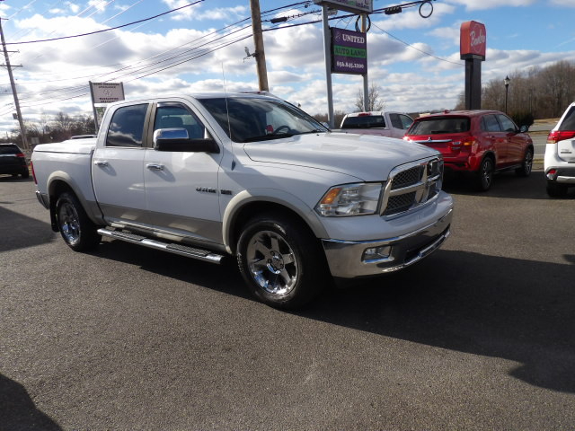 Dodge Ram 1500 4WD Crew Cab 140.5" Laramie 2010