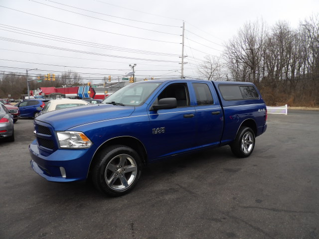RAM 1500 Express 4x4 Quad Cab 6'4" Box 2018