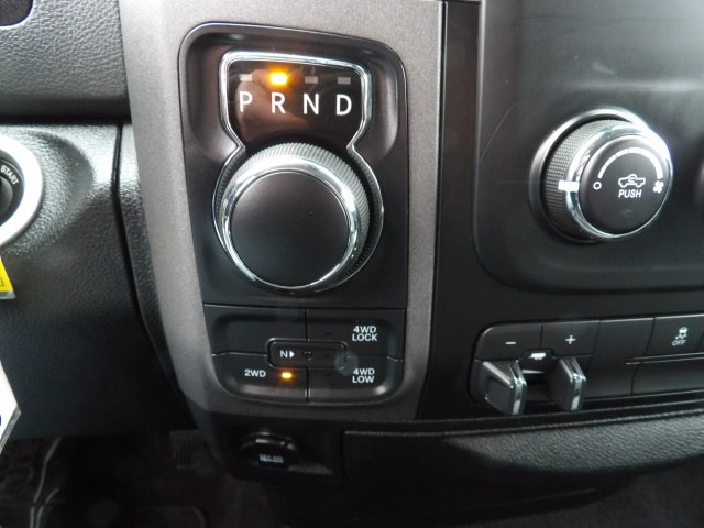 RAM 1500 Express 4x4 Quad Cab 6'4" Box 2018