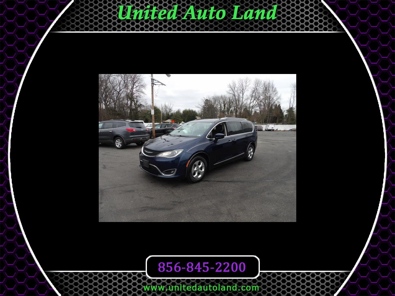 2017 Chrysler Pacifica Touring-L Plus FWD