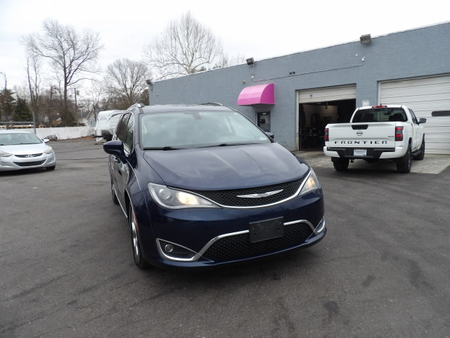 Chrysler Pacifica Touring-L Plus FWD 2017