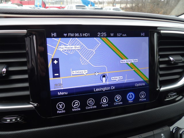 Chrysler Pacifica Touring-L Plus FWD 2017