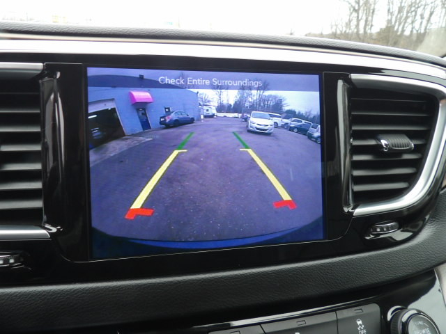 Chrysler Pacifica Touring-L Plus FWD 2017