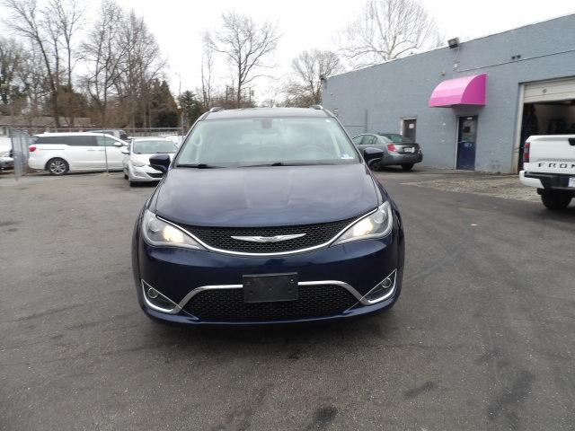 Chrysler Pacifica Touring-L Plus FWD 2017