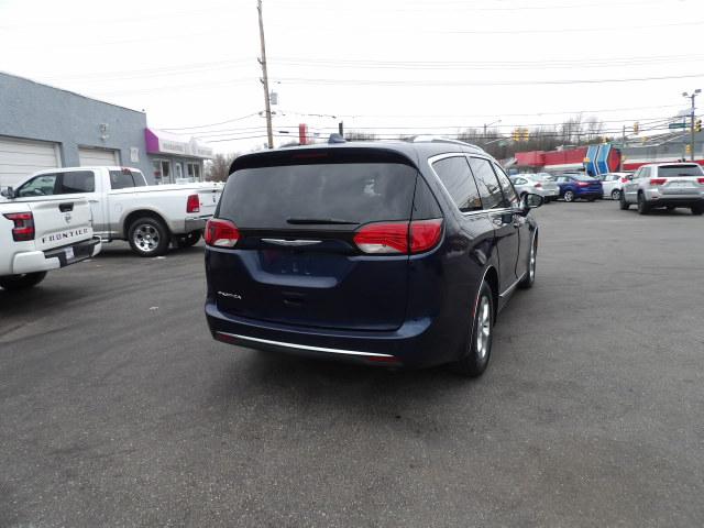 Chrysler Pacifica Touring-L Plus FWD 2017