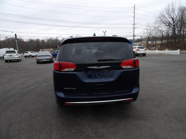 Chrysler Pacifica Touring-L Plus FWD 2017