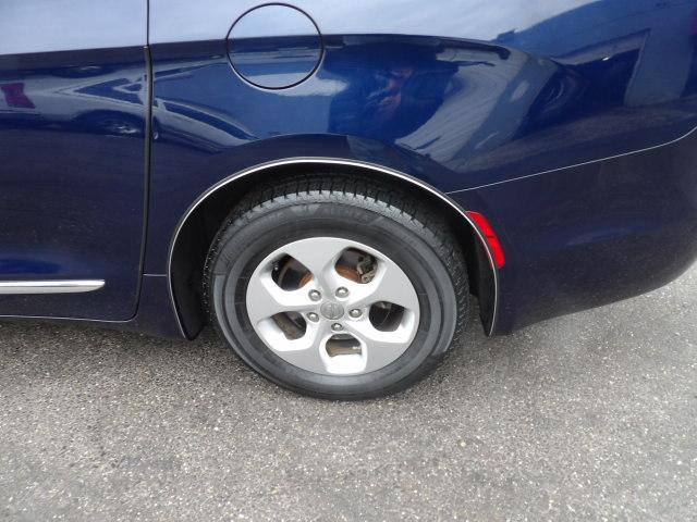 Chrysler Pacifica Touring-L Plus FWD 2017