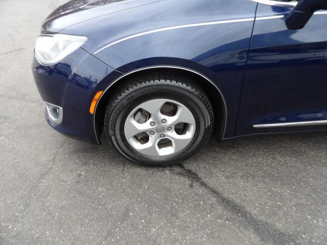 Chrysler Pacifica Touring-L Plus FWD 2017