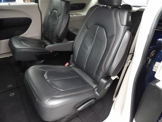 Chrysler Pacifica Touring-L Plus FWD 2017