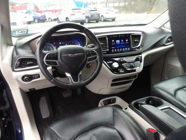 Chrysler Pacifica Touring-L Plus FWD 2017