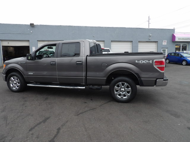 Ford F-150 4WD SuperCrew 139" XLT 2013